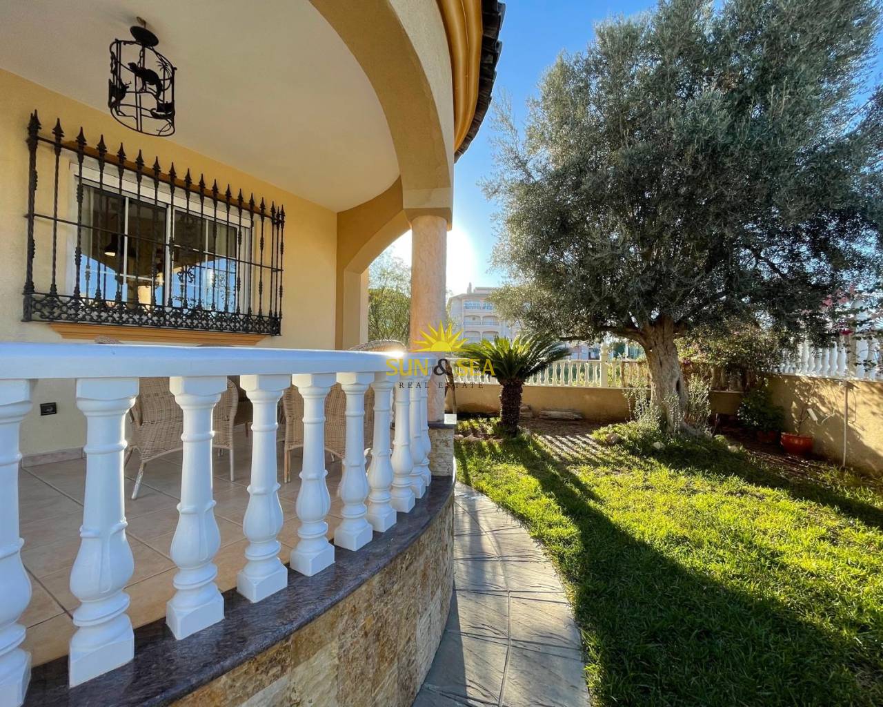 Villa - Аренда на длительный срок - Orihuela Costa - Los Altos