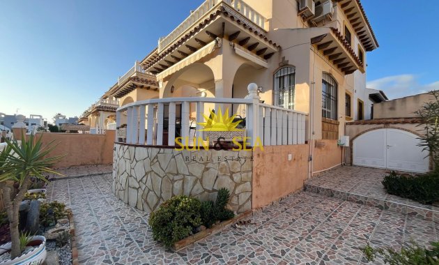 Villa - Долгосрочная аренда - Orihuela Costa - Lomas de Cabo Roig