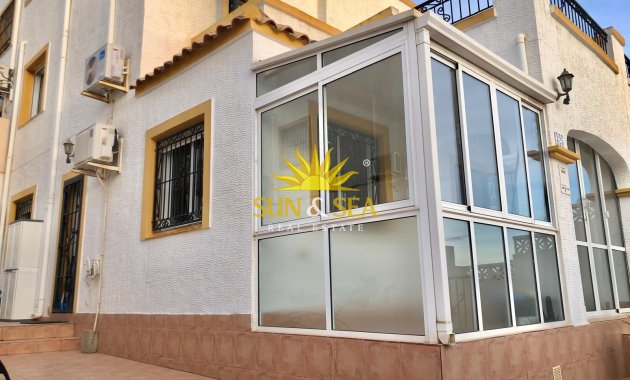 Villa - Долгосрочная аренда - Orihuela Costa - Orihuela Costa