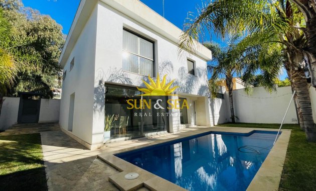 Villa - Langfristige Vermietung - Alicante - Playa San Juan