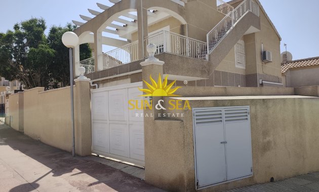 Villa - Location à long terme - Orihuela - Orihuela