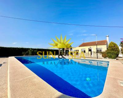 Villa - Location longue durée - Catral - RENT-661R