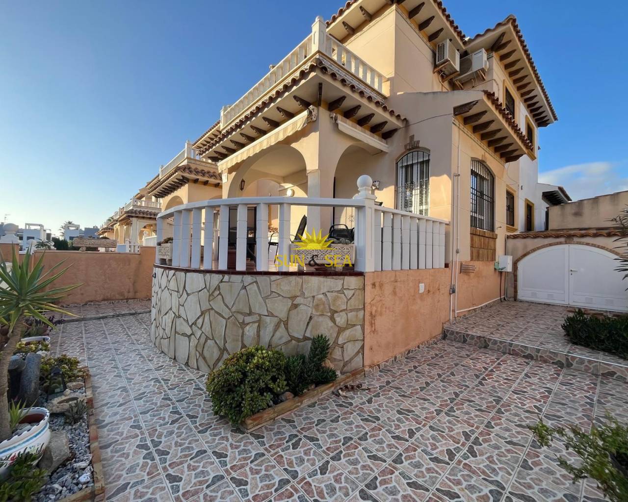 Villa - Location longue durée - Orihuela Costa - Lomas de Cabo Roig