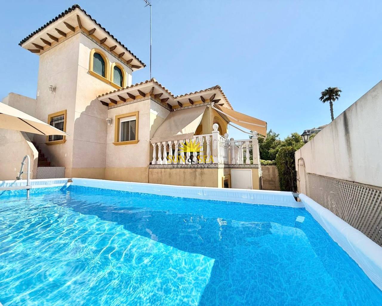 Villa - Location longue durée - Orihuela Costa - Playa Flamenca