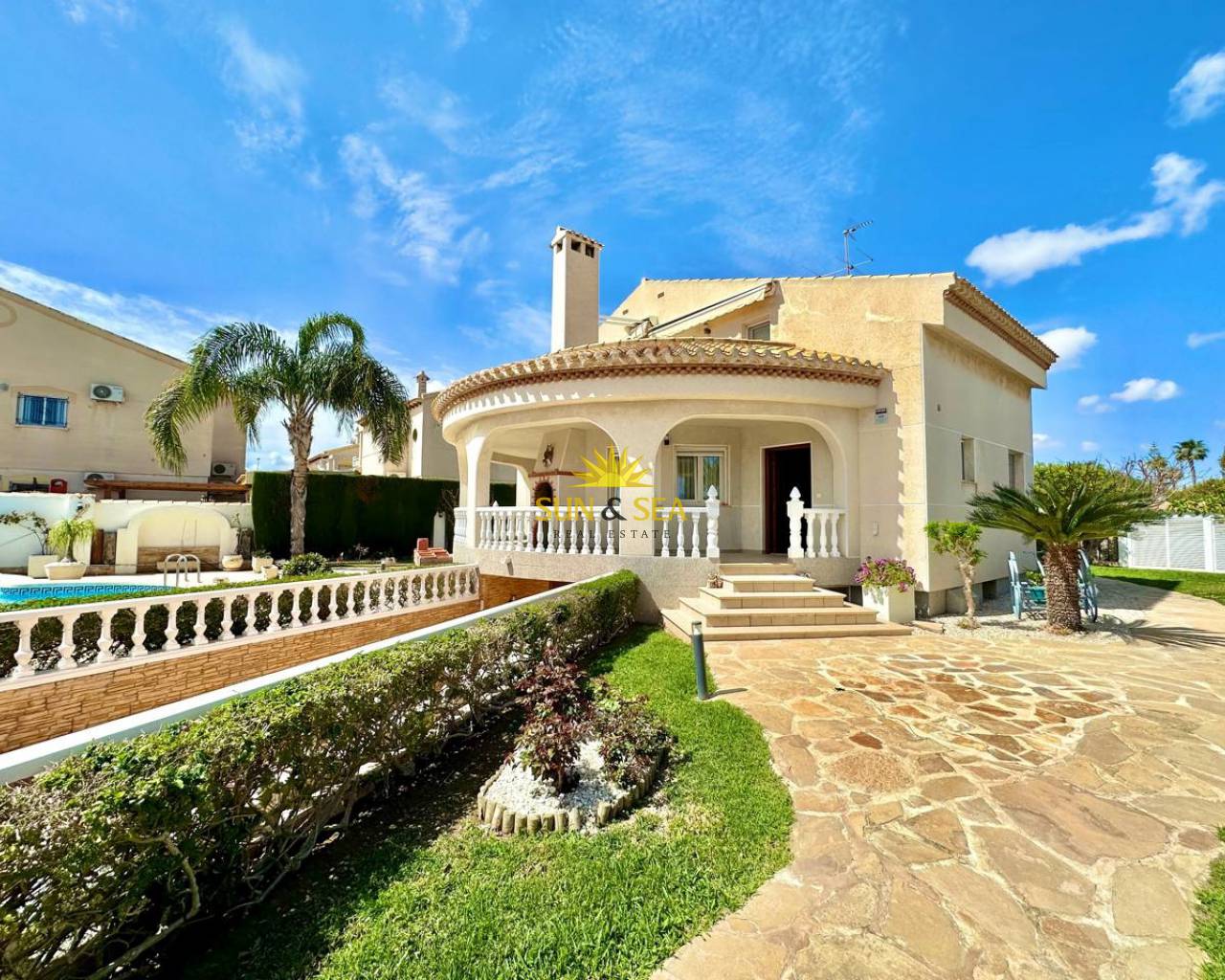 Villa - Location longue durée - Orihuela Costa - Playa Flamenca