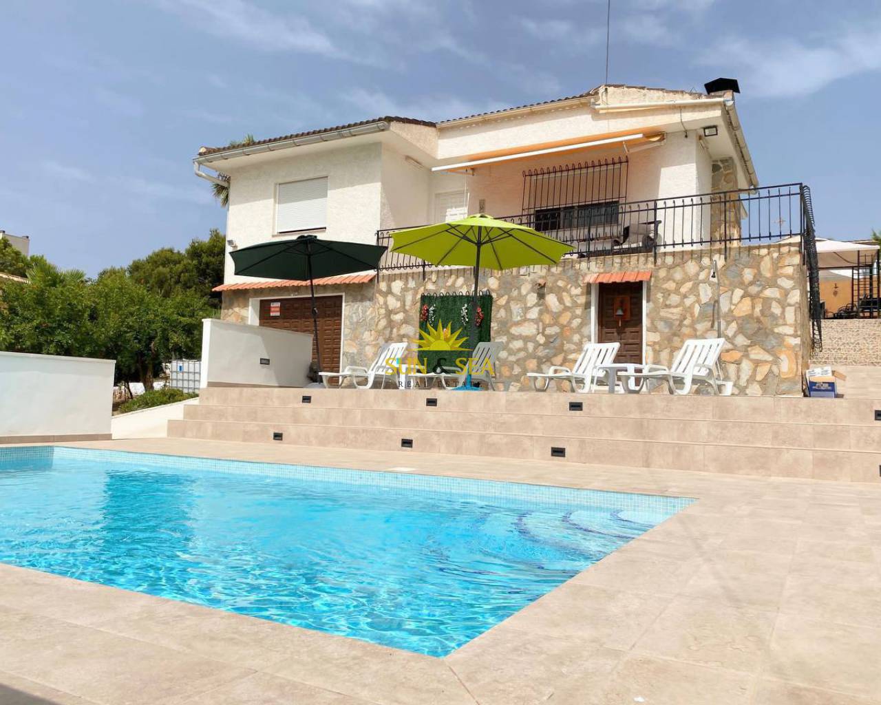 Villa - Location longue durée - Torrevieja - Los Balcones - Los Altos del Edén