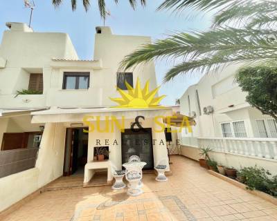 Villa - Location longue durée - Torrevieja - RENT-3204L