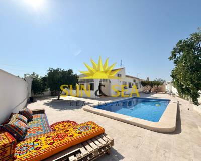 Villa - Location longue durée - Torrevieja - RENT-3469S