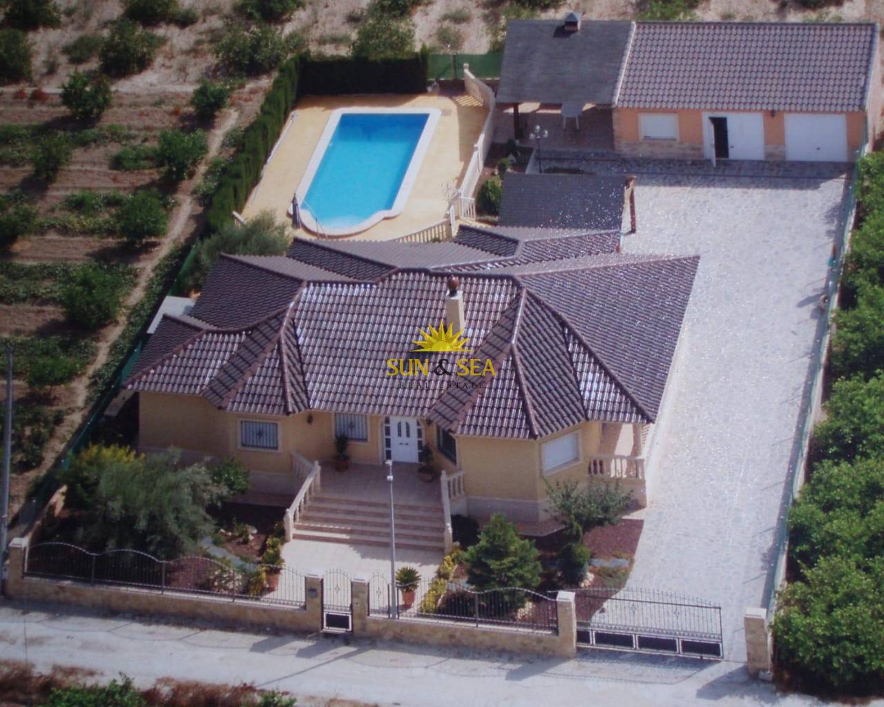 Villa - Перепродажа - Orihuela - Orihuela