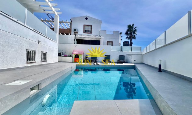 Villa - Перепродажа - San Miguel de Salinas - Las filipinas