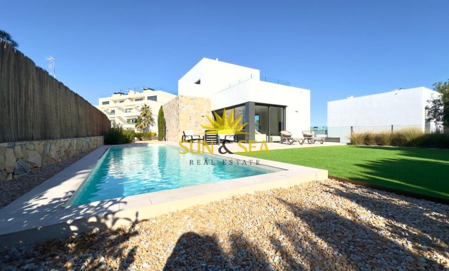 Villa - Resale - Orihuela - Las Colinas Golf
