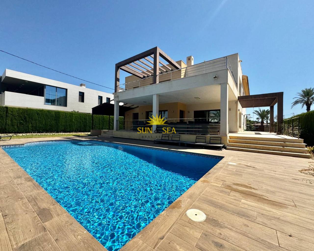 Villa / Semi detached - Перепродажа - Orihuela Costa - Cabo Roig