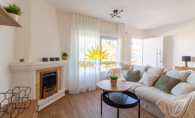 Villa / Semi detached - Перепродажа - Torrevieja - Los Frutales