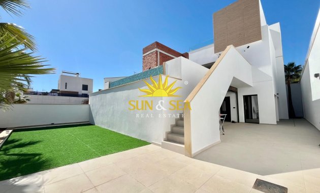 Villa / Semi detached - Resale - Algorfa - Algorfa