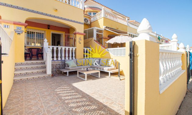 Villa / Semi detached - Resale - Orihuela Costa - La Regia
