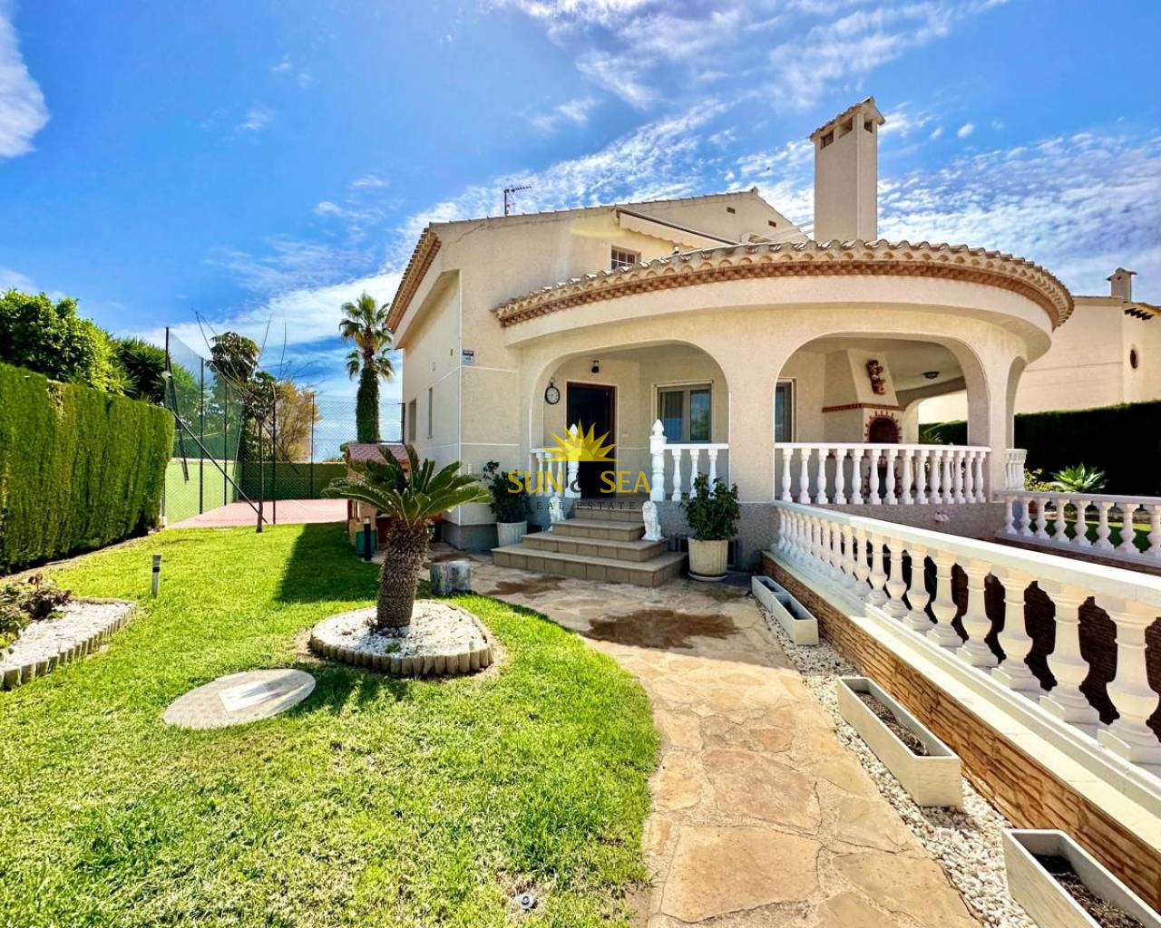 Villa / Semi separado - Alquiler a largo plazo - Orihuela Costa - Playa Flamenca