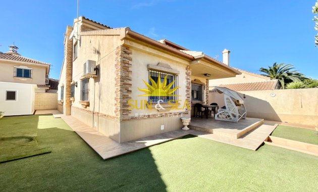 Villa - Wiederverkauf -  - Santiago De La Ribera