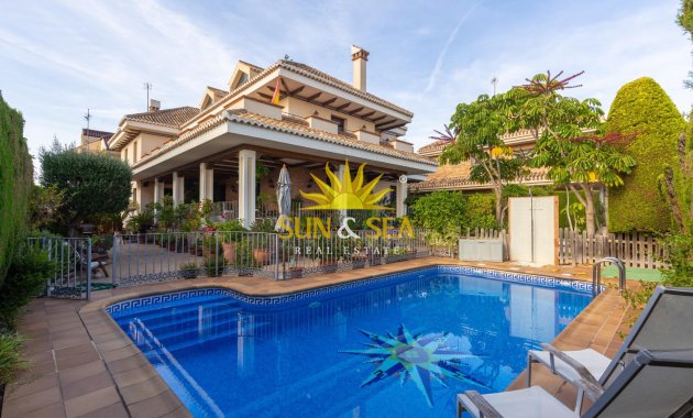 Villa - Wiederverkauf - Torrevieja - La veleta