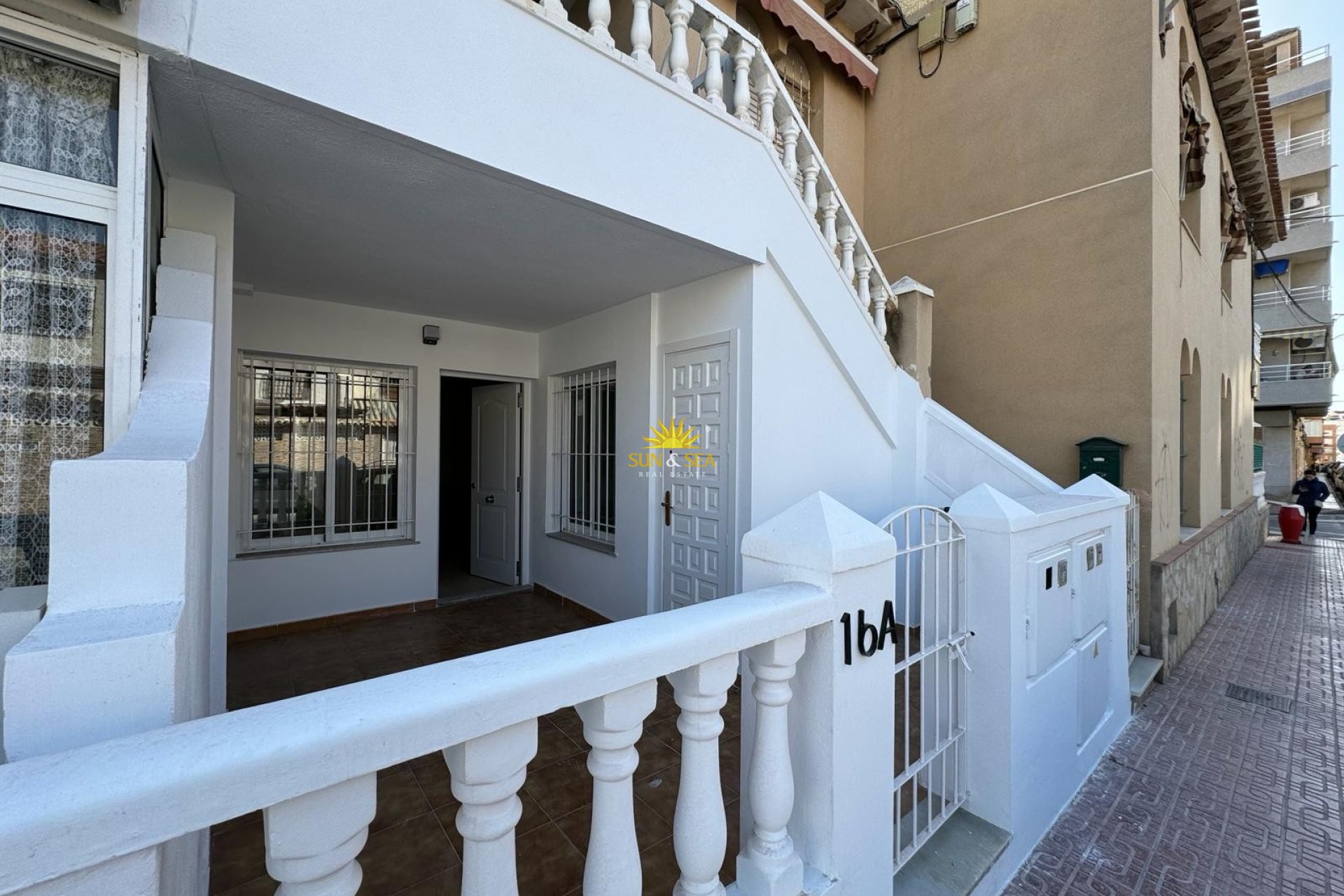 Wiederverkauf - Ground Floor - Torrevieja - Playa del Cura