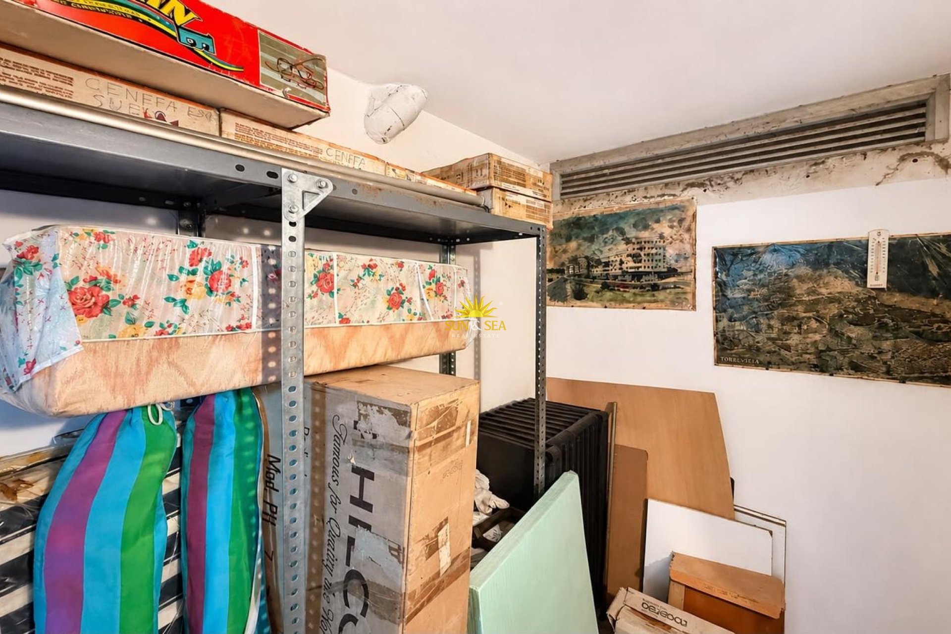 Wiederverkauf - Storeroom -  - La Mata