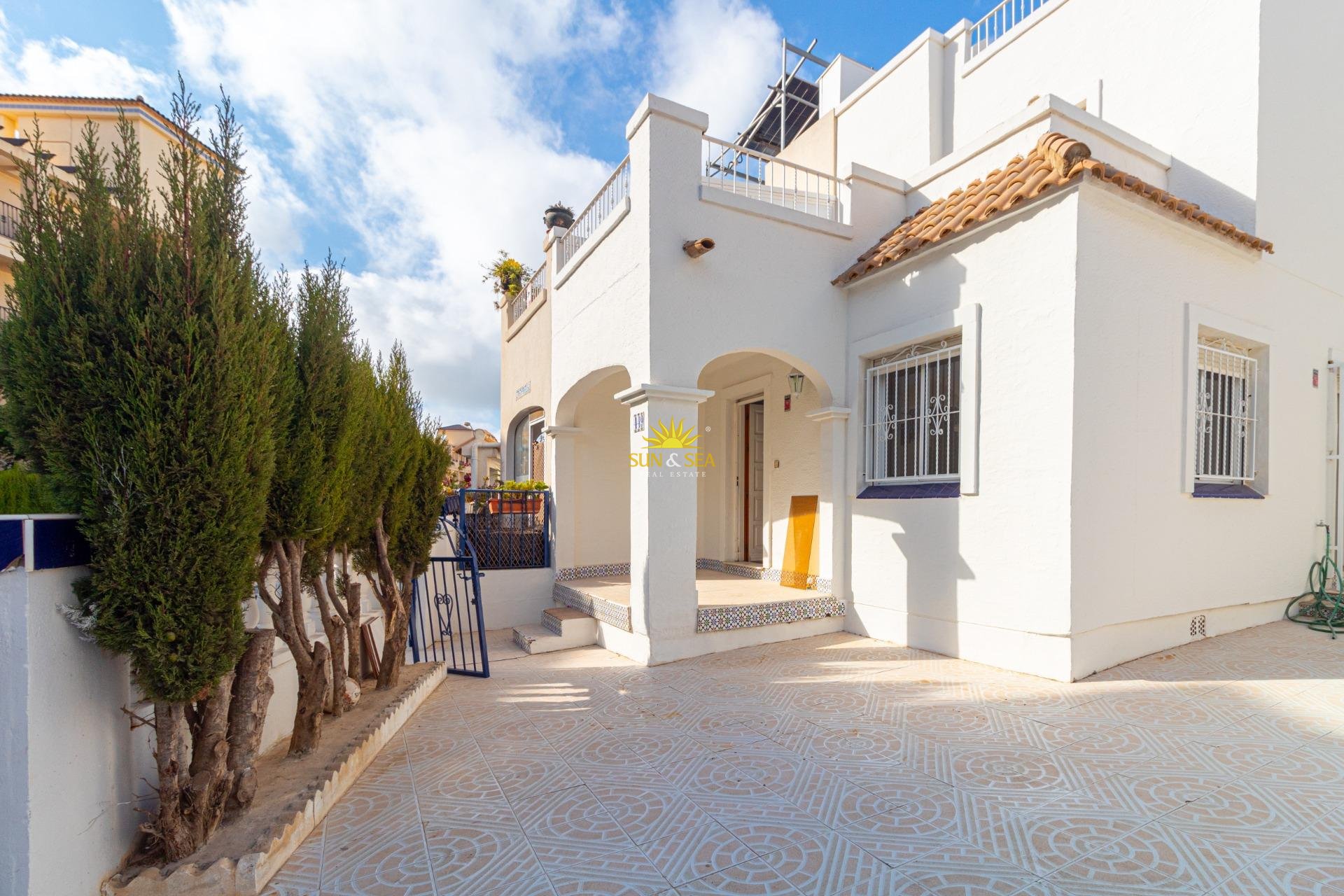 Wiederverkauf - Villa / Doppelhaushälfte - Orihuela Costa - La Florida