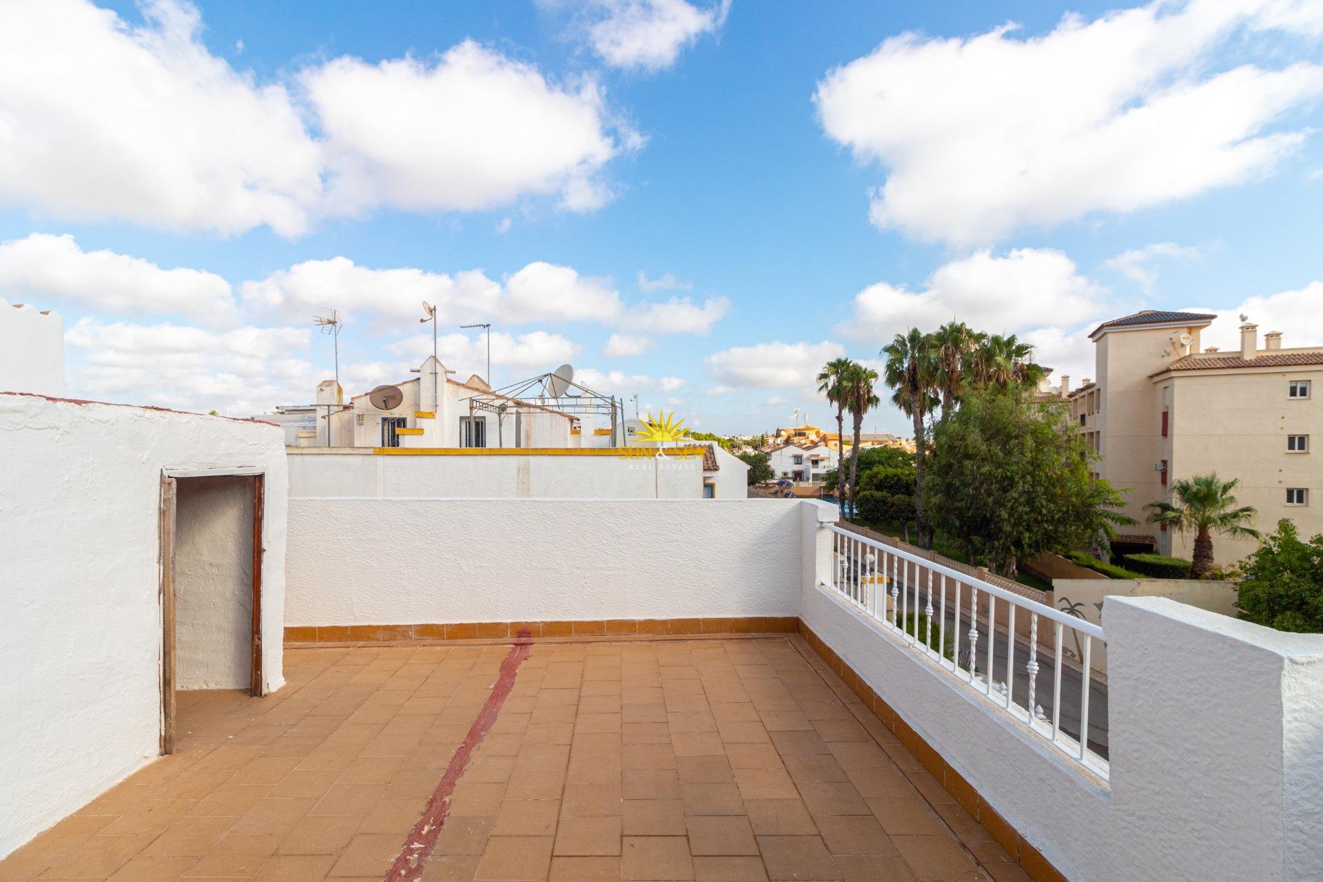 Wiederverkauf - Villa / Doppelhaushälfte - Orihuela Costa - La Florida