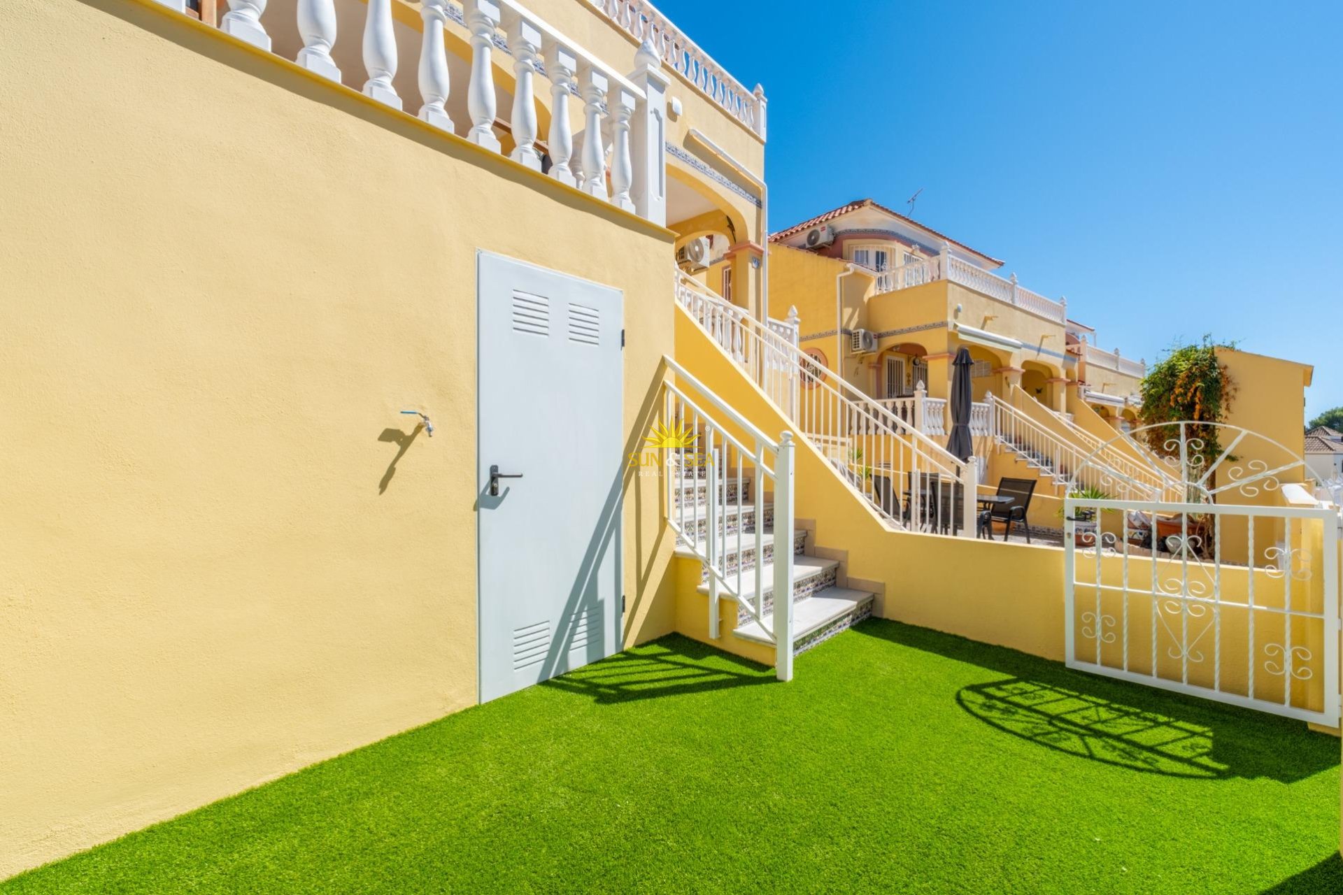 Wiederverkauf - Villa / Doppelhaushälfte - Orihuela Costa - Lomas de Campoamor-Las Ramblas
