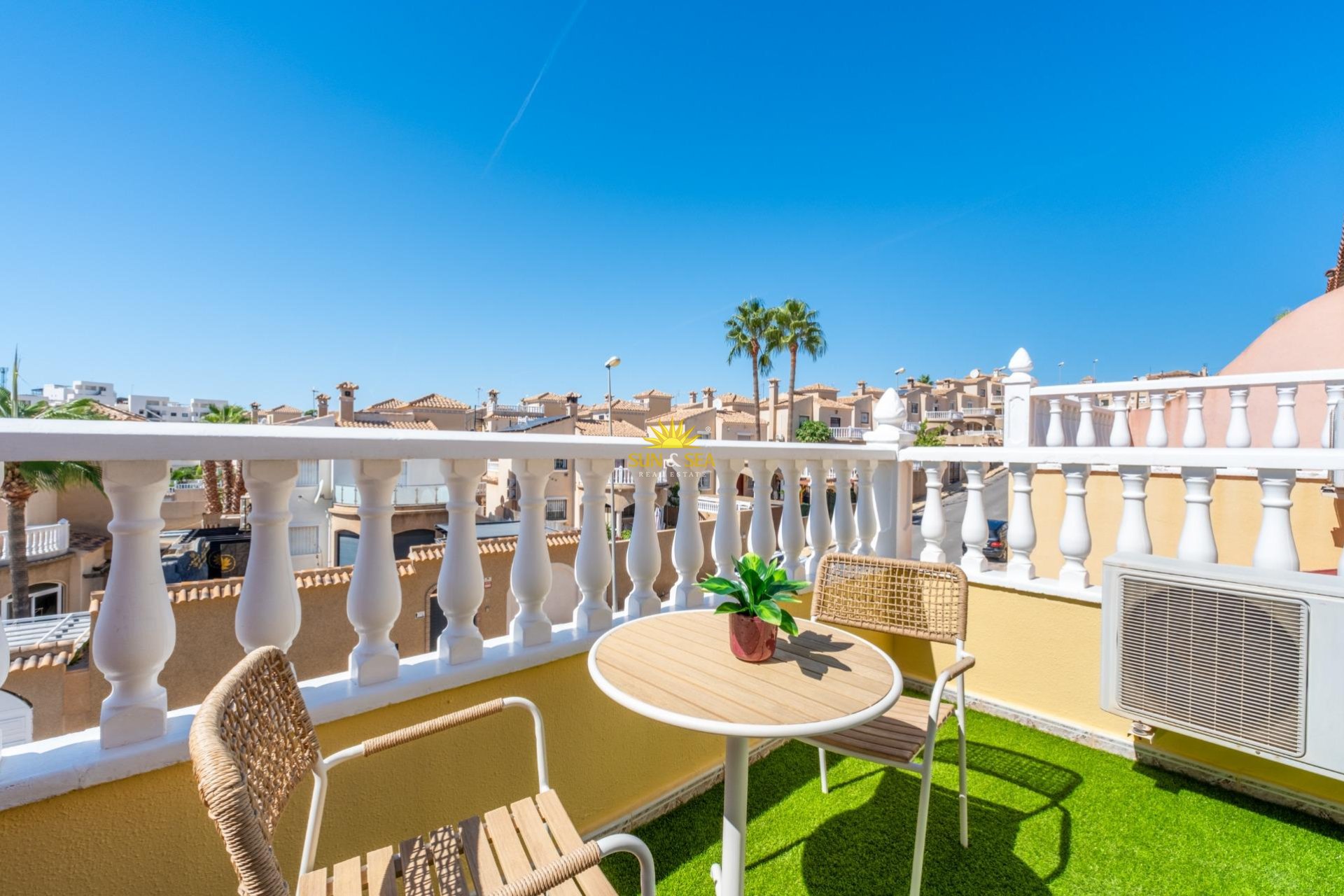 Wiederverkauf - Villa / Doppelhaushälfte - Orihuela Costa - Lomas de Campoamor-Las Ramblas