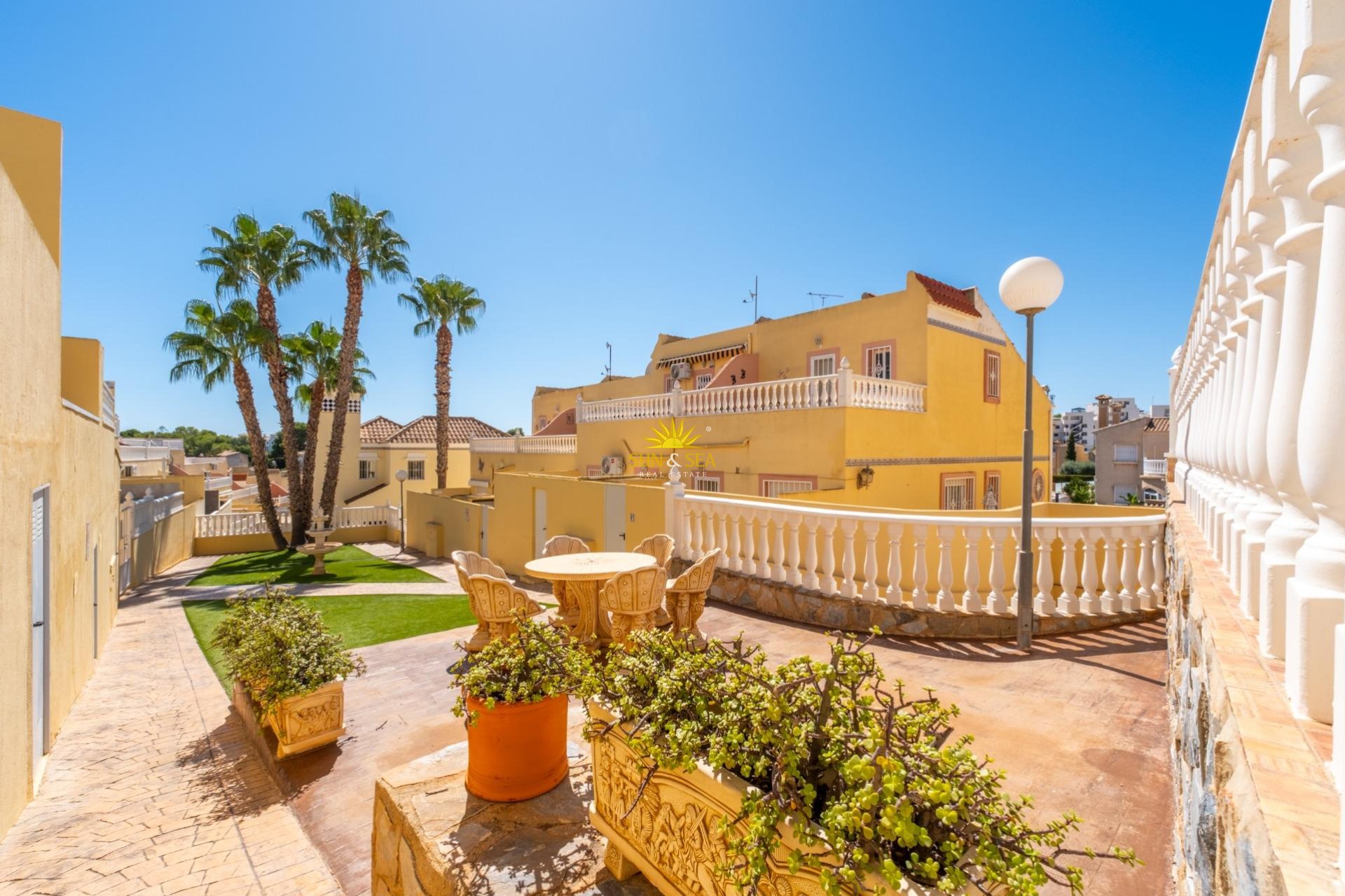 Wiederverkauf - Villa / Doppelhaushälfte - Orihuela Costa - Lomas de Campoamor-Las Ramblas