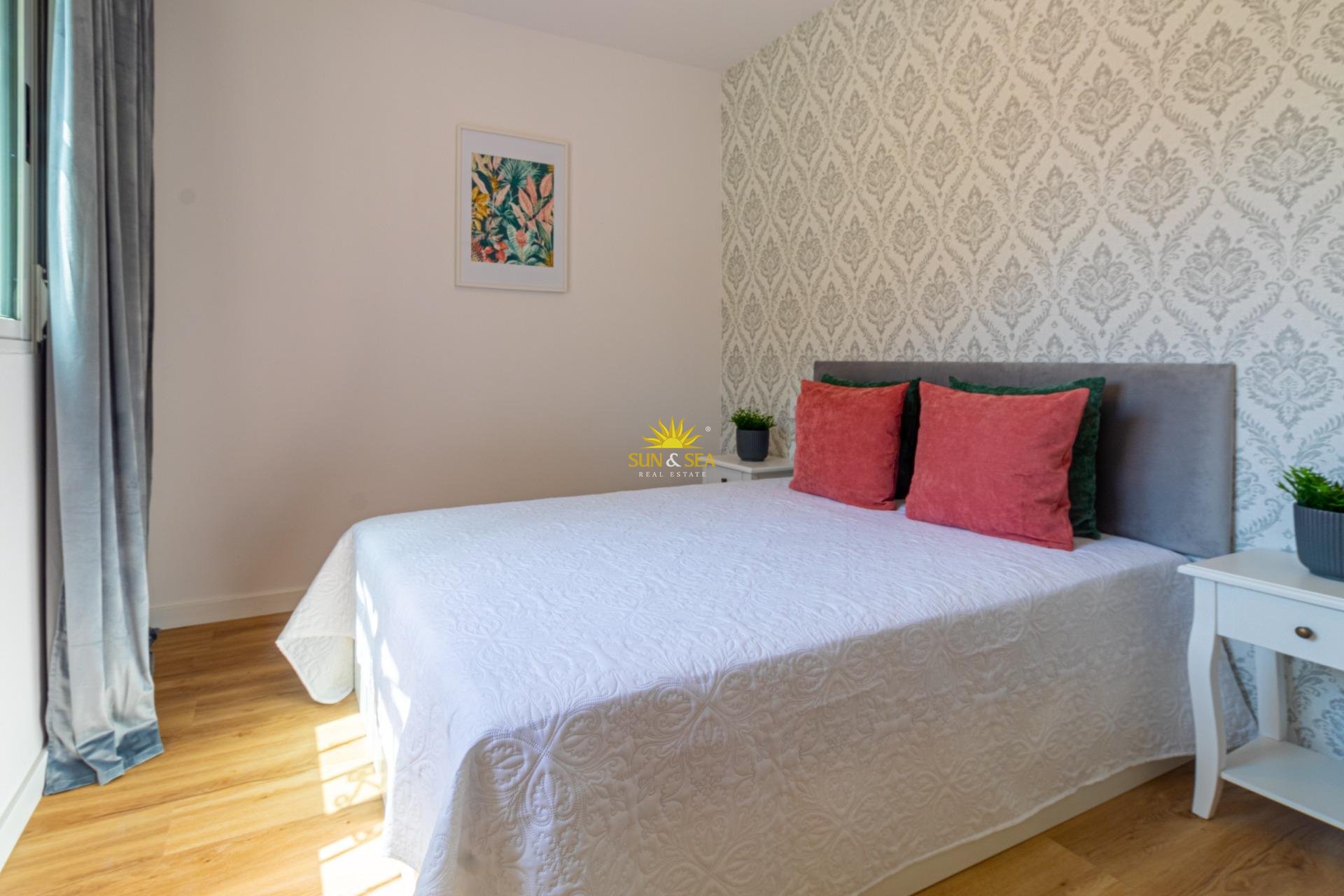 Wiederverkauf - Villa / Doppelhaushälfte - Torrevieja - Los altos