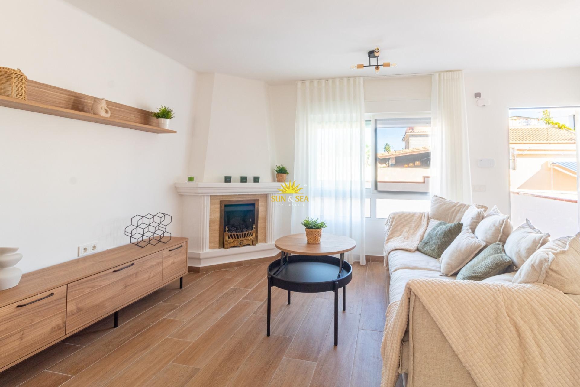 Wiederverkauf - Villa / Doppelhaushälfte - Torrevieja - Los Frutales