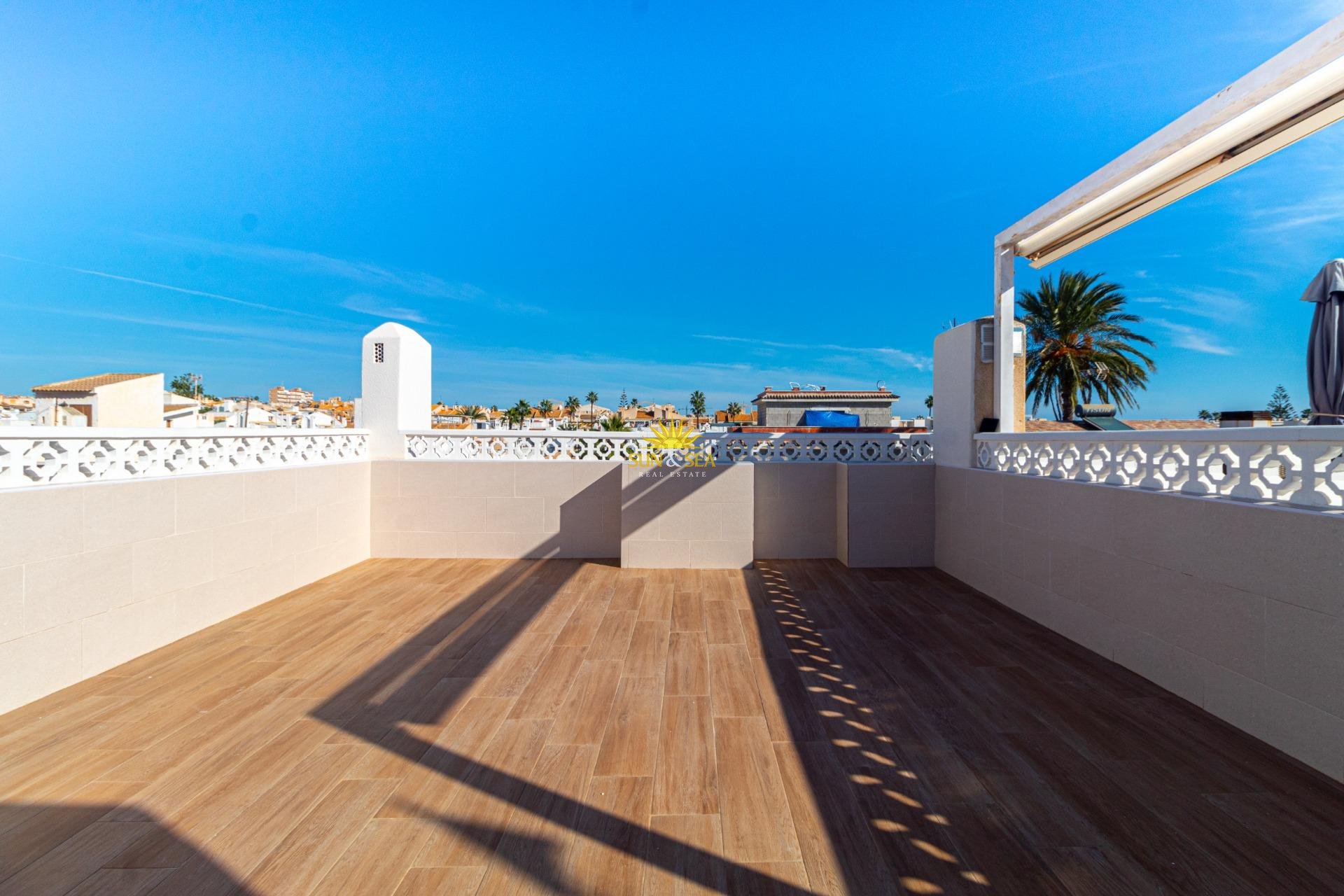 Wiederverkauf - Villa / Doppelhaushälfte - Torrevieja - Los Frutales
