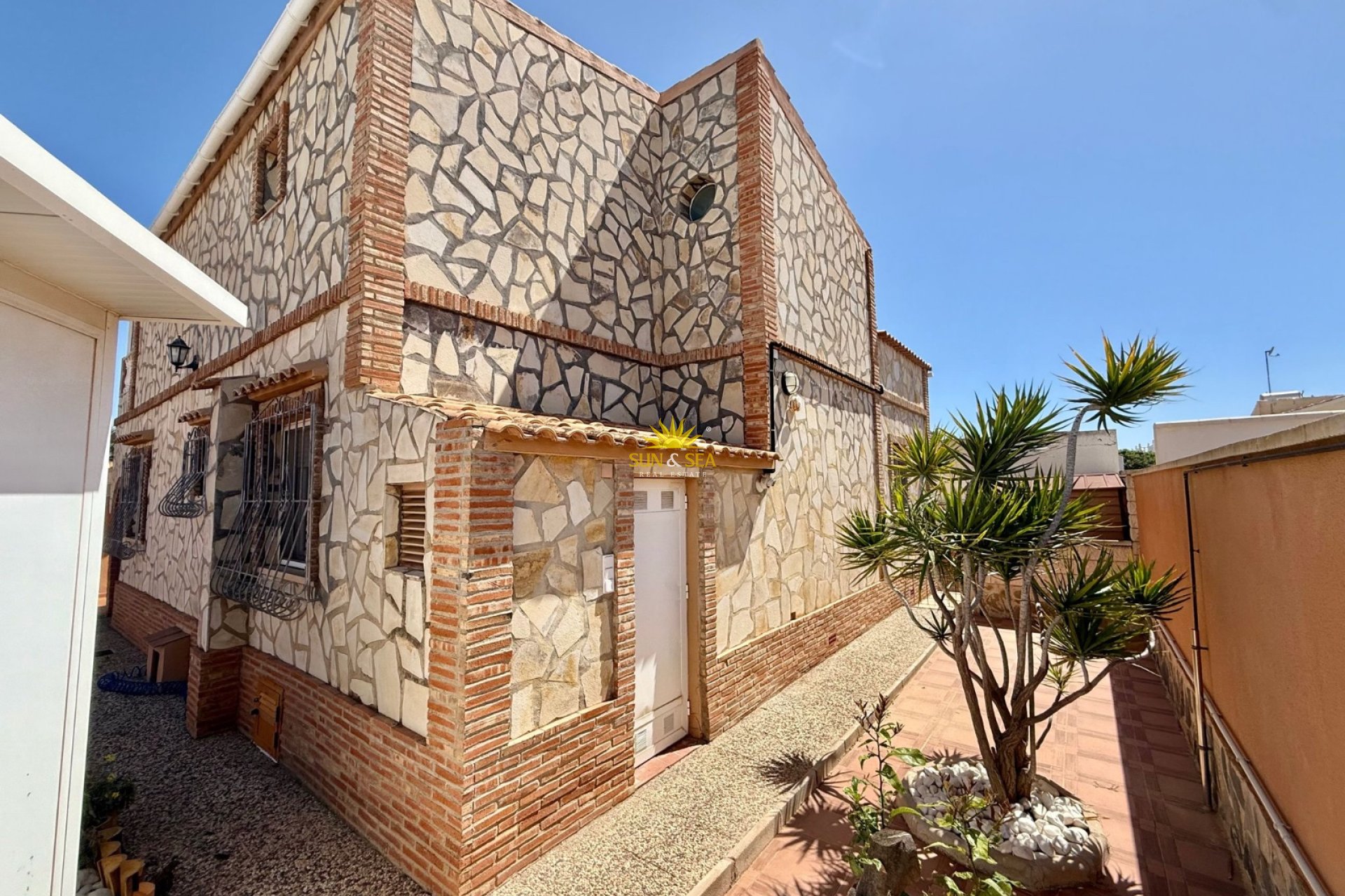 Wiederverkauf - Villa - Orihuela Costa - La Florida