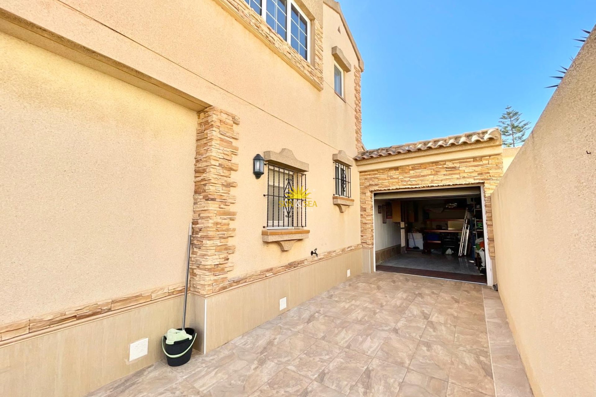Wiederverkauf - Villa -  - Santiago De La Ribera