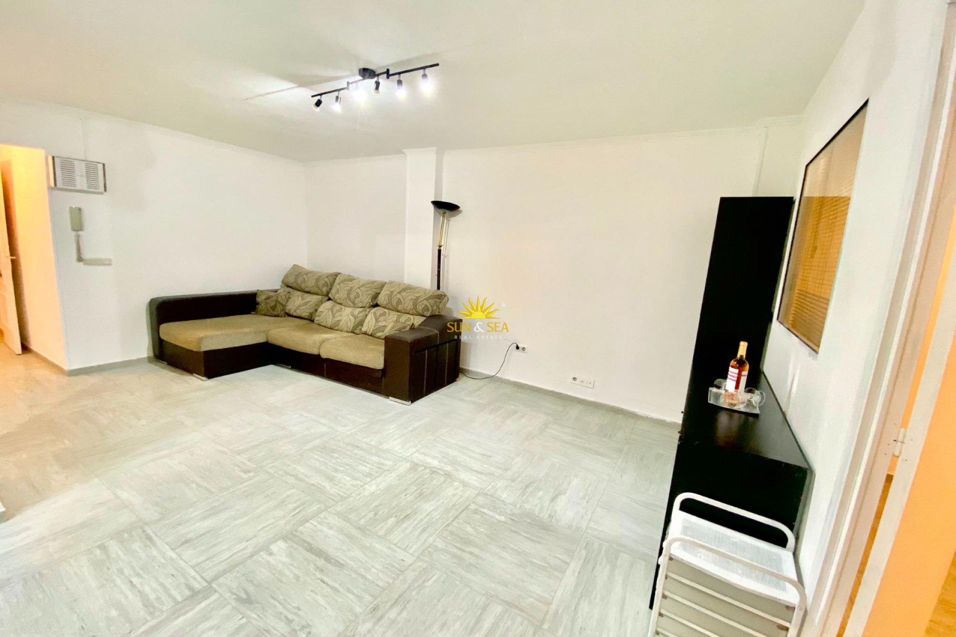 Wiederverkauf - Wohnung - Alicante - Benalua