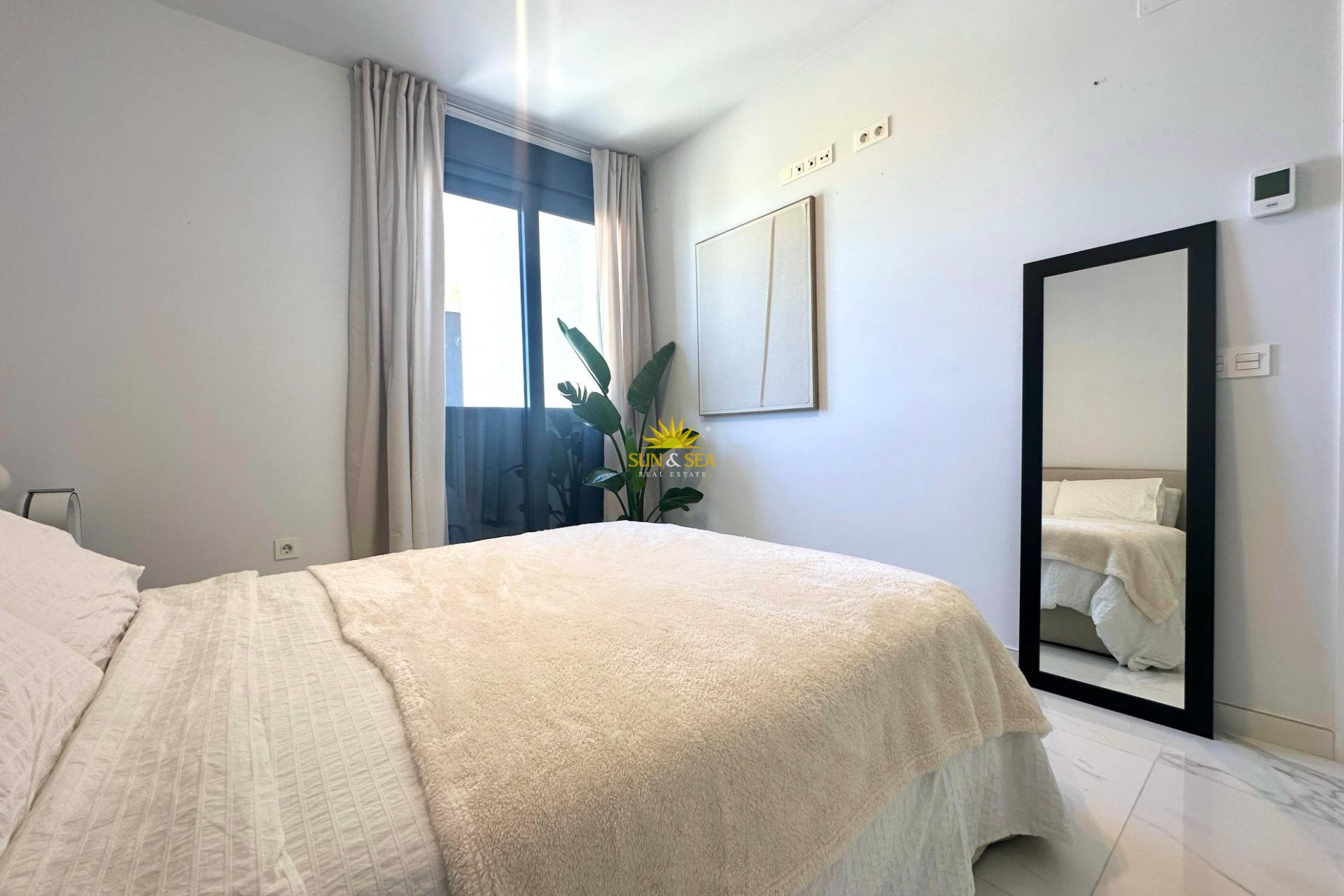 Wiederverkauf - Wohnung - Orihuela Costa - PAU 8