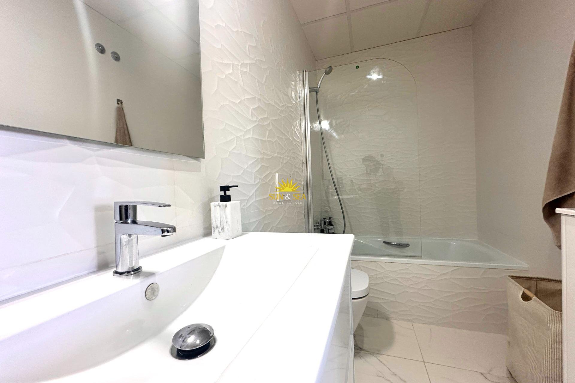 Wiederverkauf - Wohnung - Orihuela Costa - PAU 8