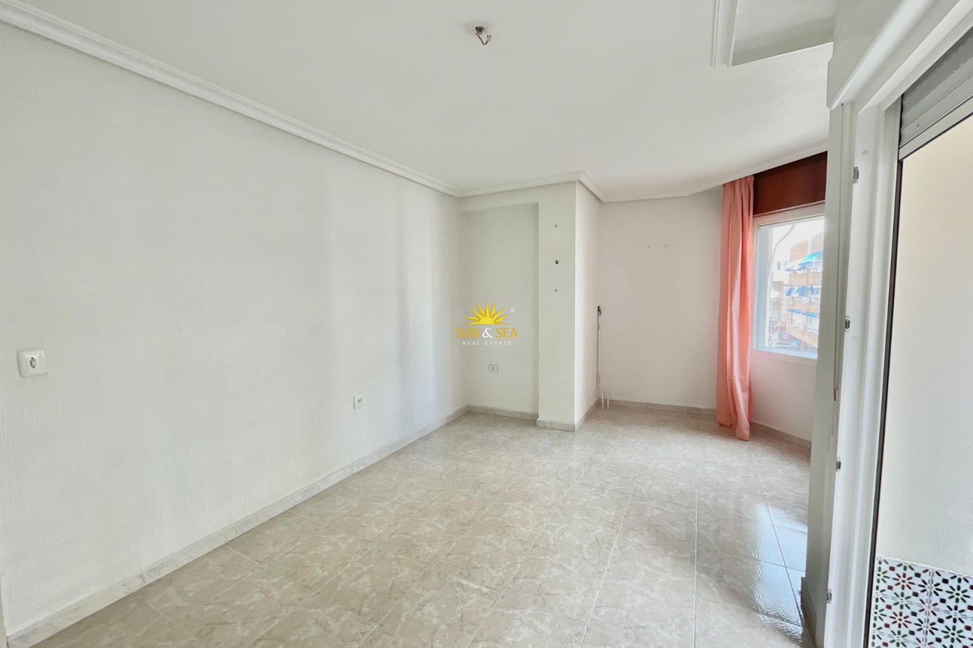 Wiederverkauf - Wohnung - Torrevieja - Centro