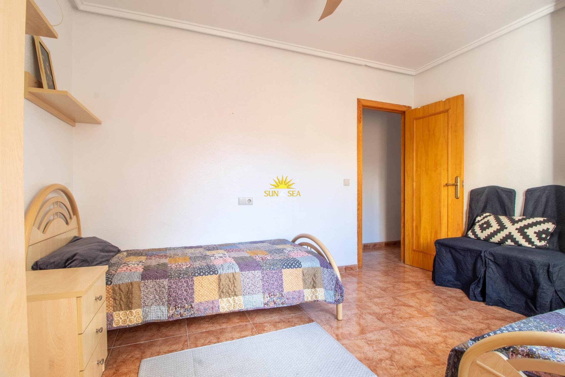 Wiederverkauf - Wohnung - Torrevieja - Centro