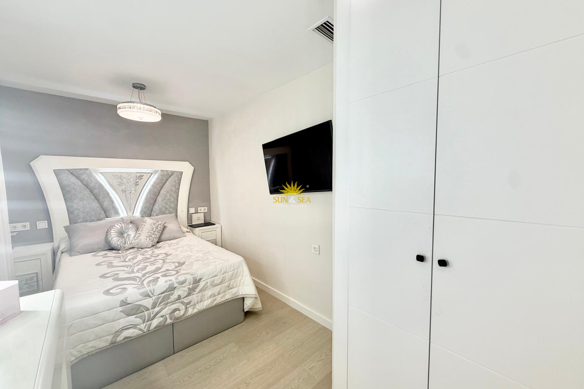 Wiederverkauf - Wohnung - Torrevieja - Centro