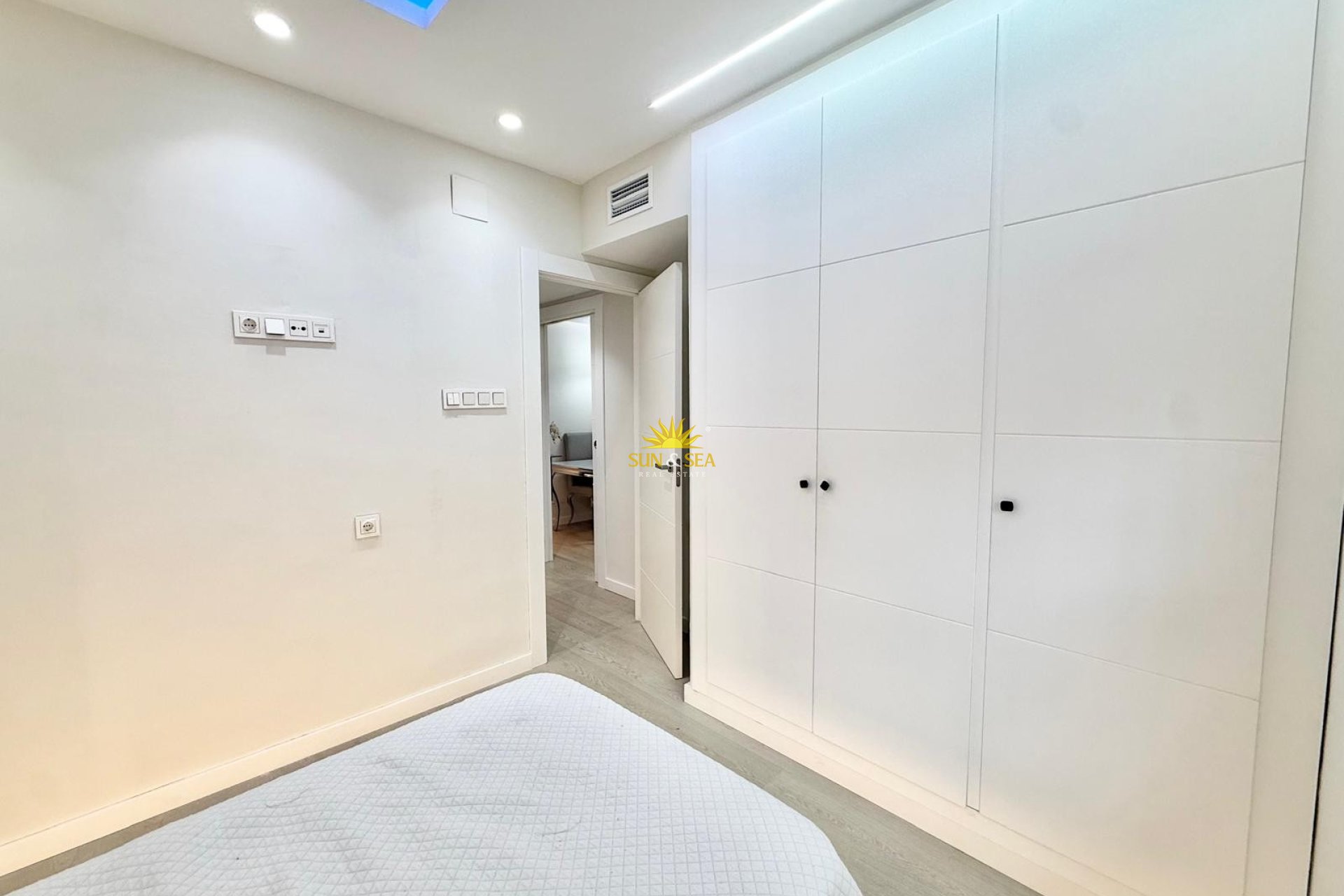 Wiederverkauf - Wohnung - Torrevieja - Centro