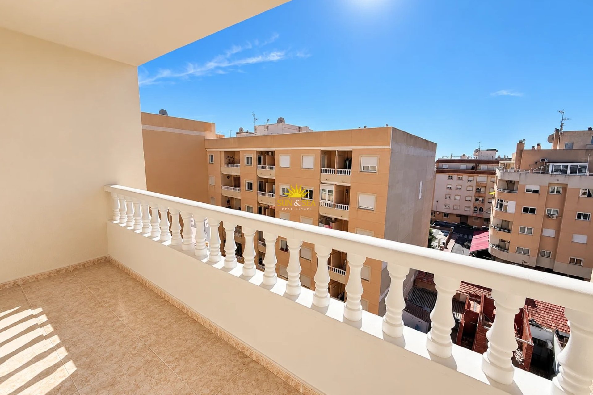 Wiederverkauf - Wohnung - Torrevieja - Centro