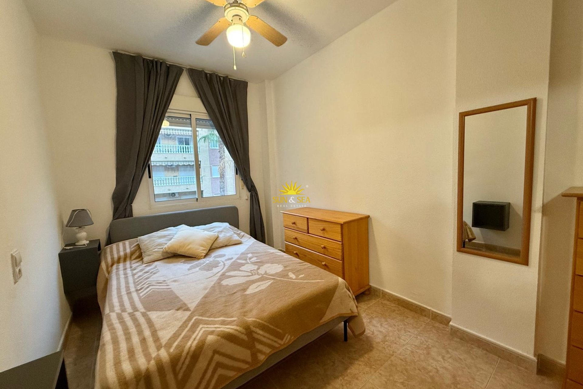 Wiederverkauf - Wohnung - Torrevieja - Parque las naciones