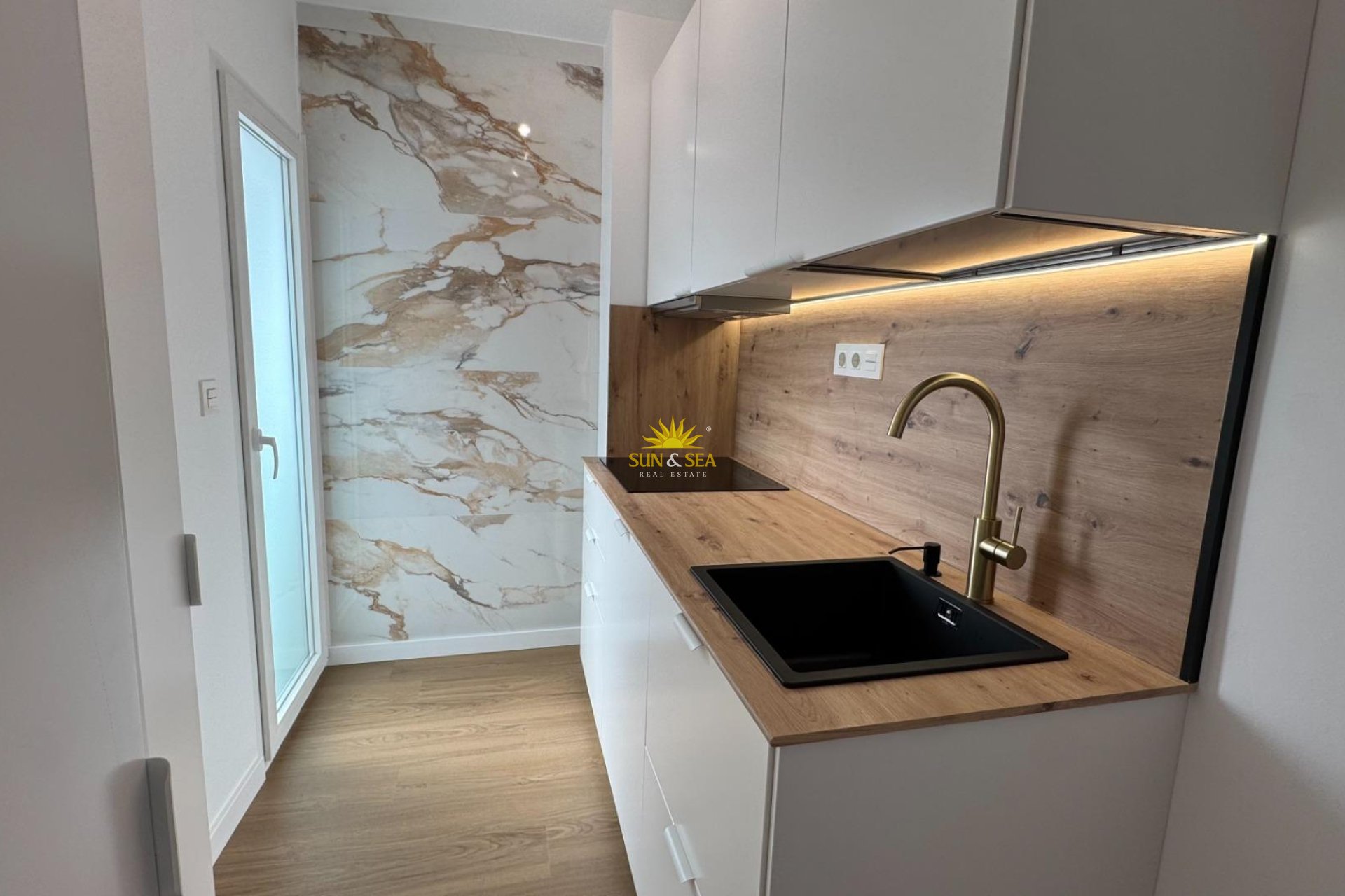 Wiederverkauf - Wohnung - Torrevieja - Punta prima
