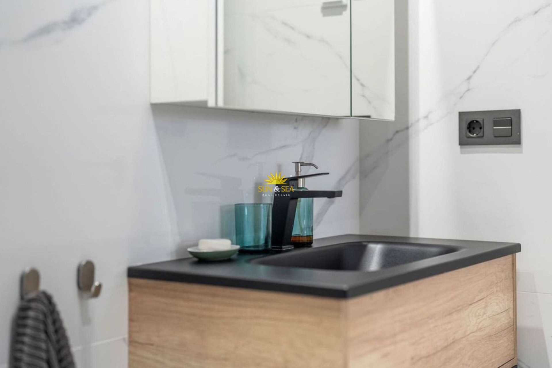 Wiederverkauf - Wohnung - Torrevieja - 