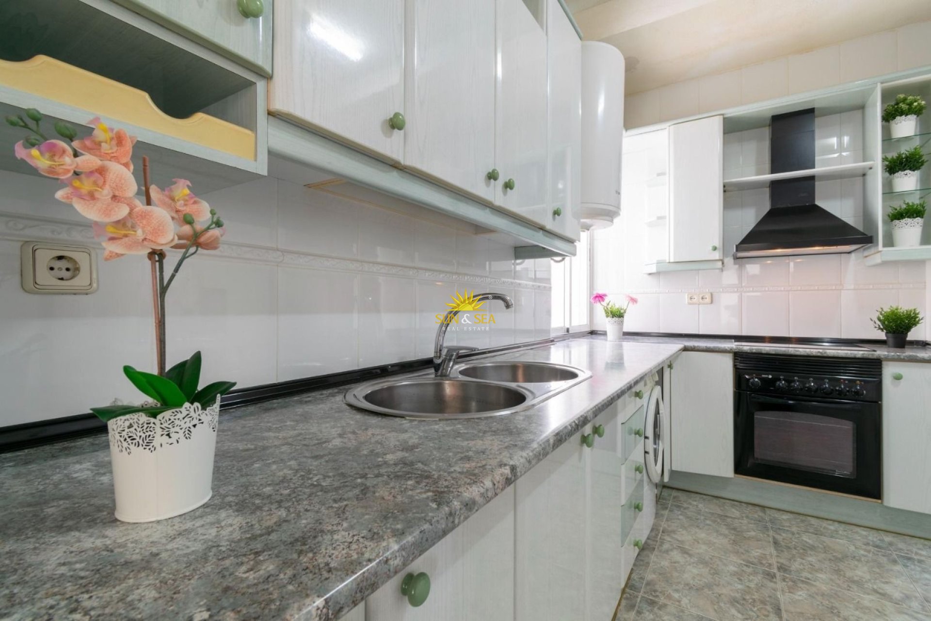 Wiederverkauf - Wohnung - 