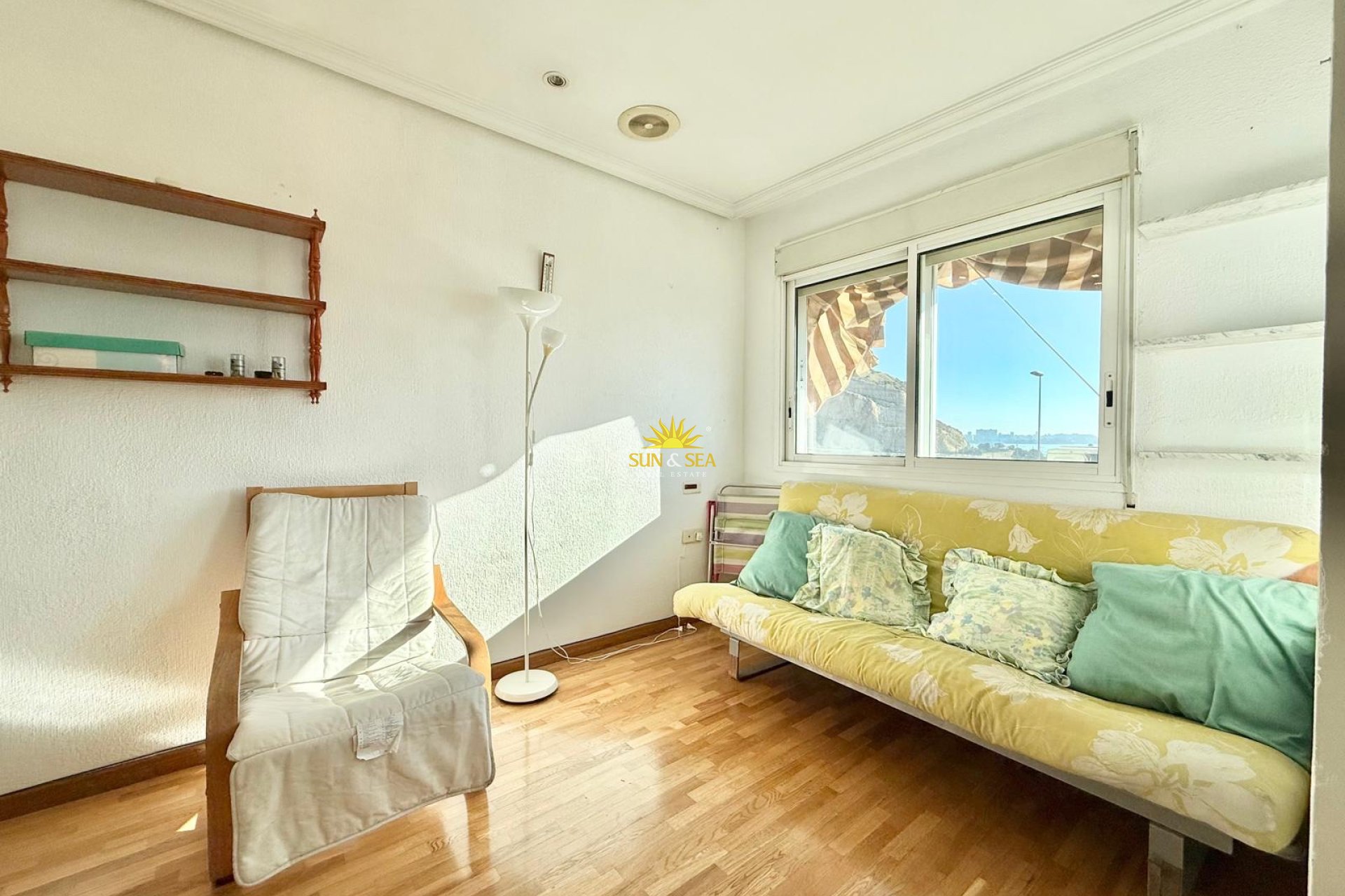 Winter rental - Apartment - Alicante - Centro