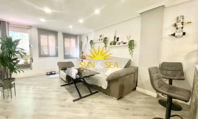 Wohnung - Langfristige Vermietung -  - Alicante (Alacant)