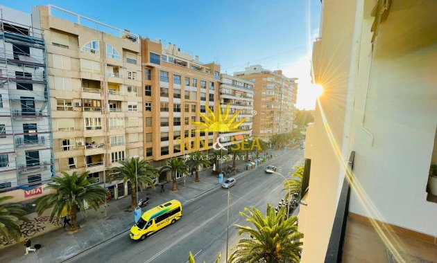 Wohnung - Langfristige Vermietung - Alicante - Centro