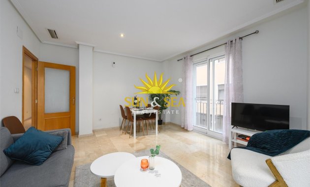 Wohnung - Langfristige Vermietung - Alicante - Centro